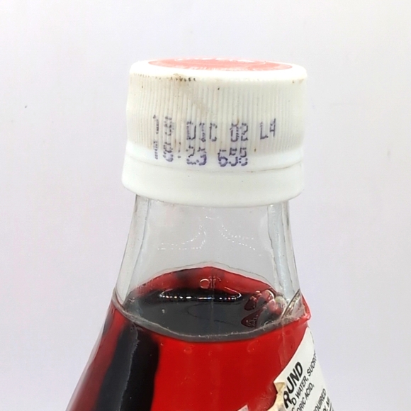 Vintage Coca Cola 2002 FIFA World Cup Korea / Japan Glass Bottle (Still Sealed) - Picture 9 of 11